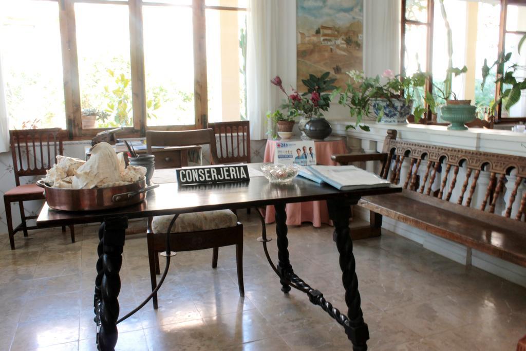 Hostal Catalina Vera Puerto de Andratx Bagian luar foto