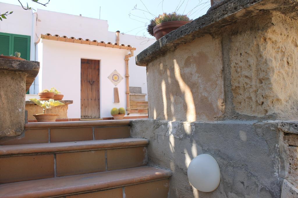 Hostal Catalina Vera Puerto de Andratx Bagian luar foto