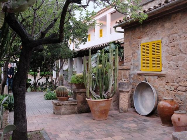 Hostal Catalina Vera Puerto de Andratx Bagian luar foto